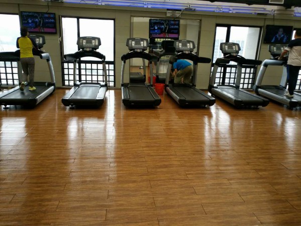 实木复合地板翻新后 实木复合地板翻新后