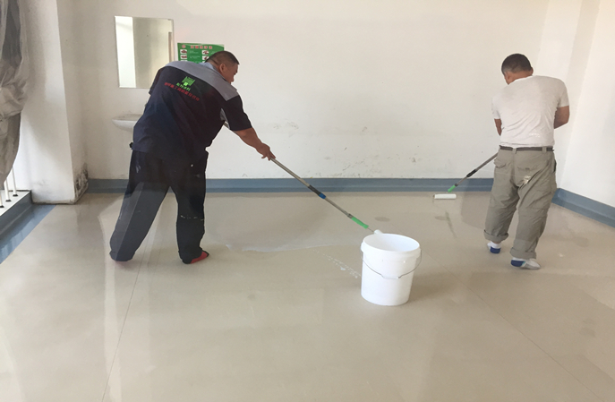 塑胶地板保养方法