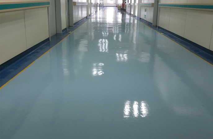 塑立得对破损弹性地面翻新后的图片