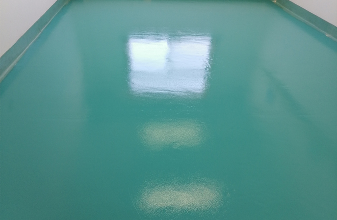 塑立得对弹性地材翻新后图片