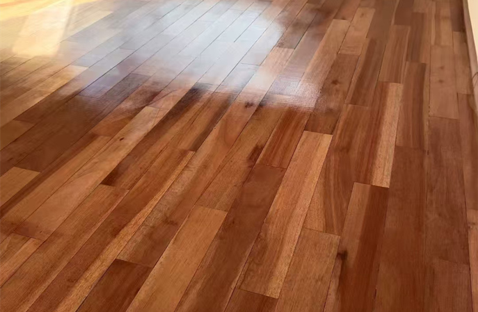 告别木地板翻新难题，开启焕新之旅